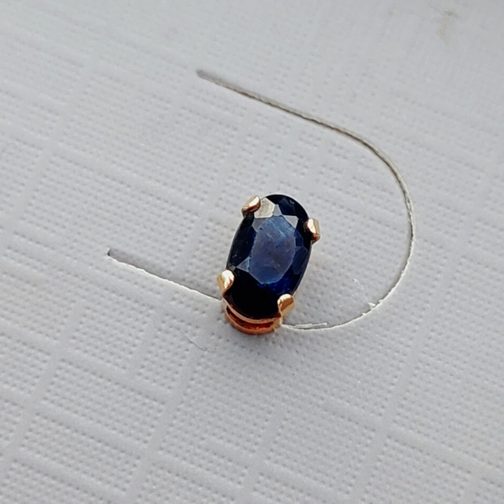 Rare 14k .35 carat Blue Nile Saphire single stud earring